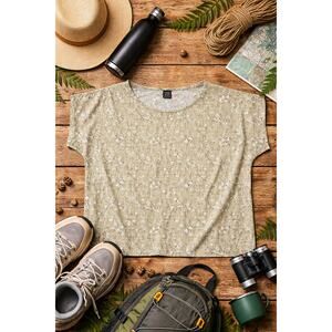 Floral Top Medium Lightweight Shirt Boho Cottagecore Outdoorsy Hiking Summer Tee